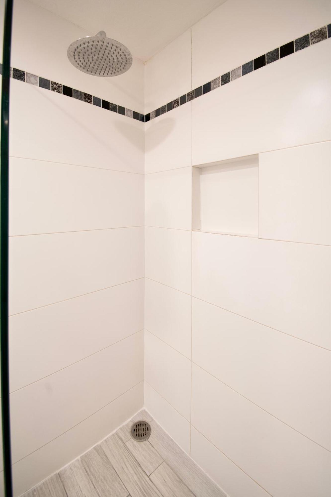 Hotel Velvet Plaza Γκουανταλαχάρα Εξωτερικό φωτογραφία